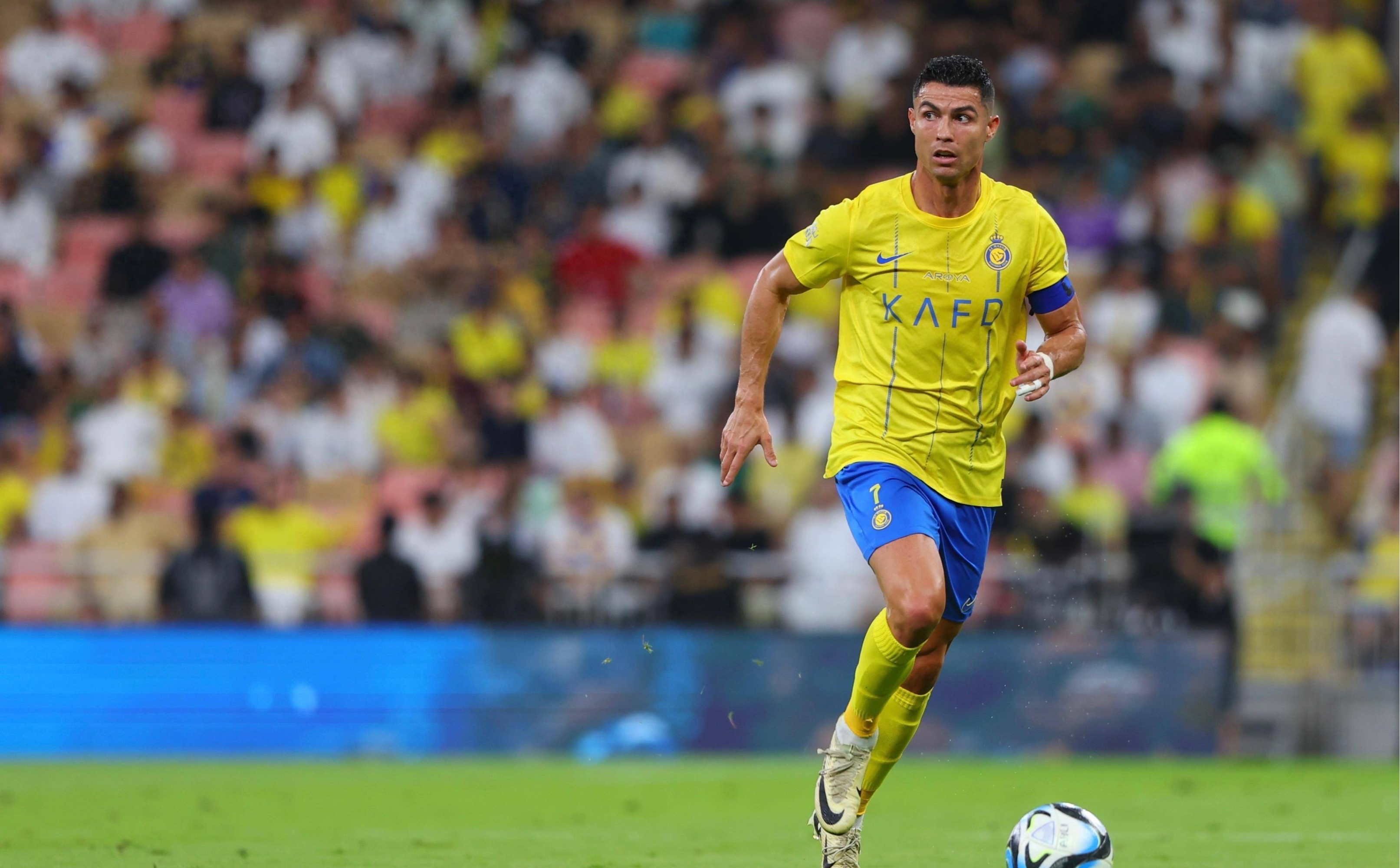 包含门兴格拉德巴赫手感冰凉备战意大利杯C罗连续二十场比赛得分超过比分优势明显，现场解说直呼：冲刺阶段勒沃库森回应争议的词条